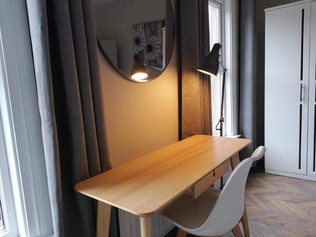 Stunning 3 Bedroom Townhouse In The Heart Of City Belfast Exterior foto